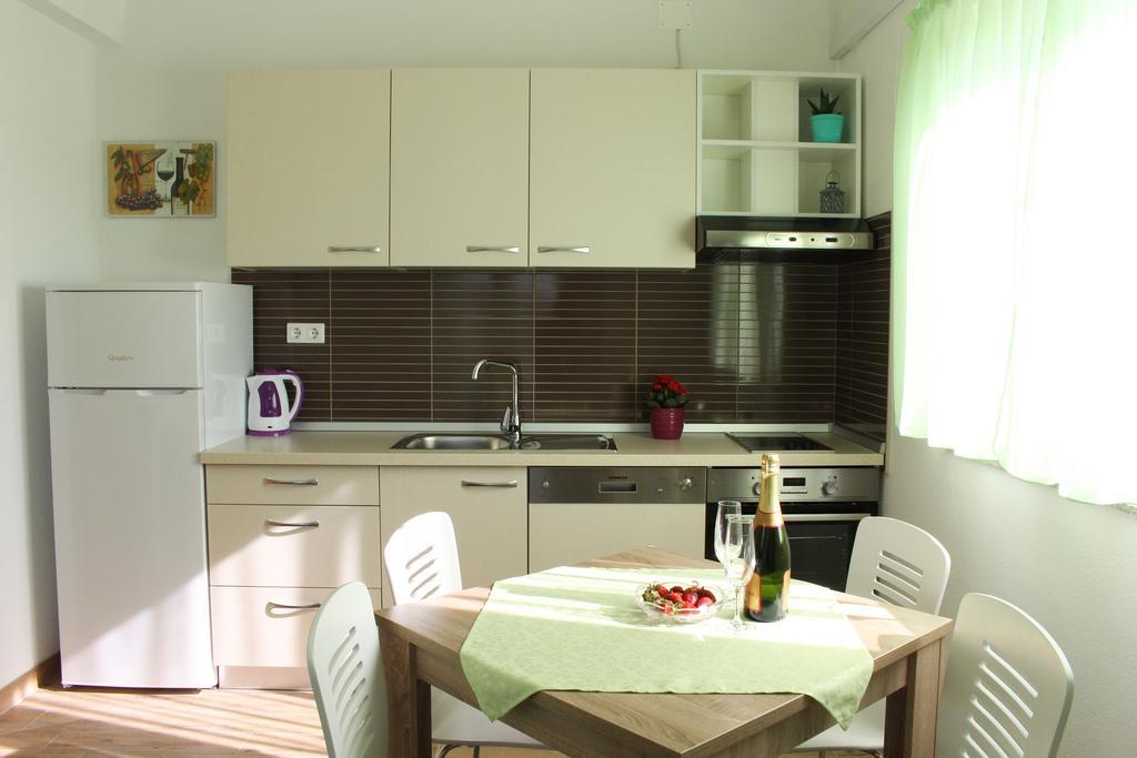 Smart Apartments Brodarica  Dış mekan fotoğraf