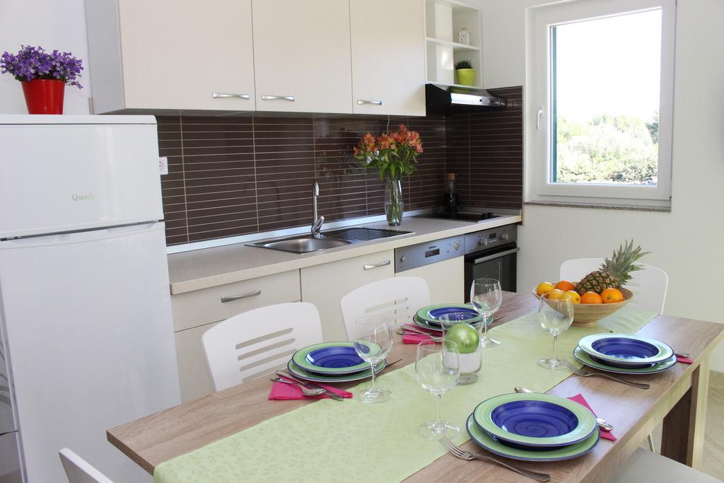 Smart Apartments Brodarica  Dış mekan fotoğraf